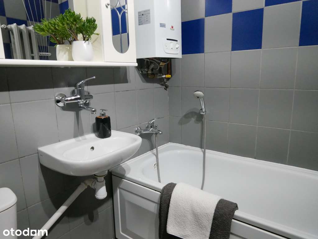 Dwupokojowe mieszkanie w centrum miasta Tychy-8