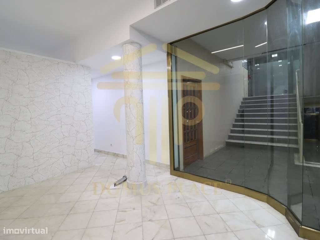 Oportunidade Única! Arrende a Sua Loja no Coração de Matosinhos!
L... - Grande imagem: 2/12