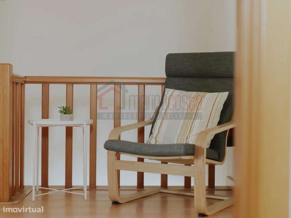 Moradia T3 com Garagem e Logradouro na Atouguia da Baleia-9