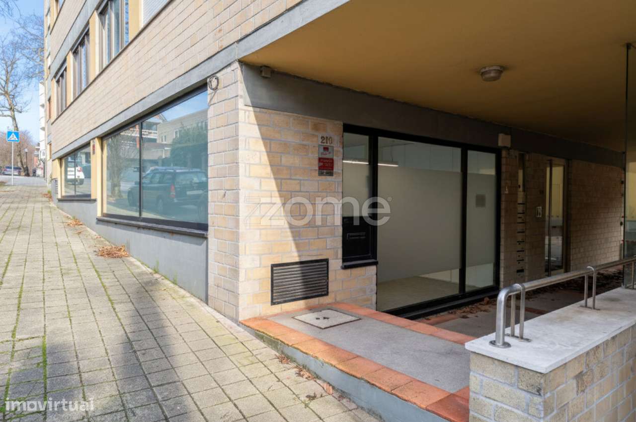 Escritório com Potencial de Conversão em Habitação Foz do Douro, Po... - Grande imagem: 2/15