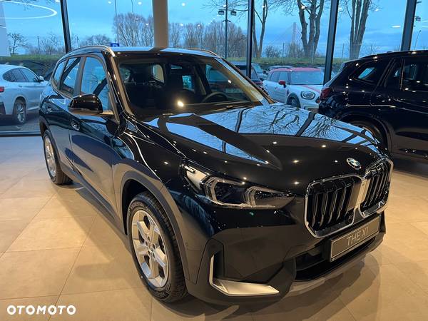 BMW X1 xDrive23i mHEV - 3