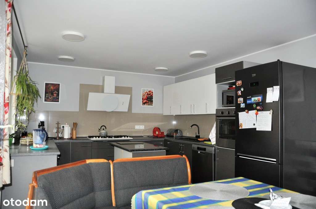 Dom z działką położony w cichej okolicy Jarocina.-5