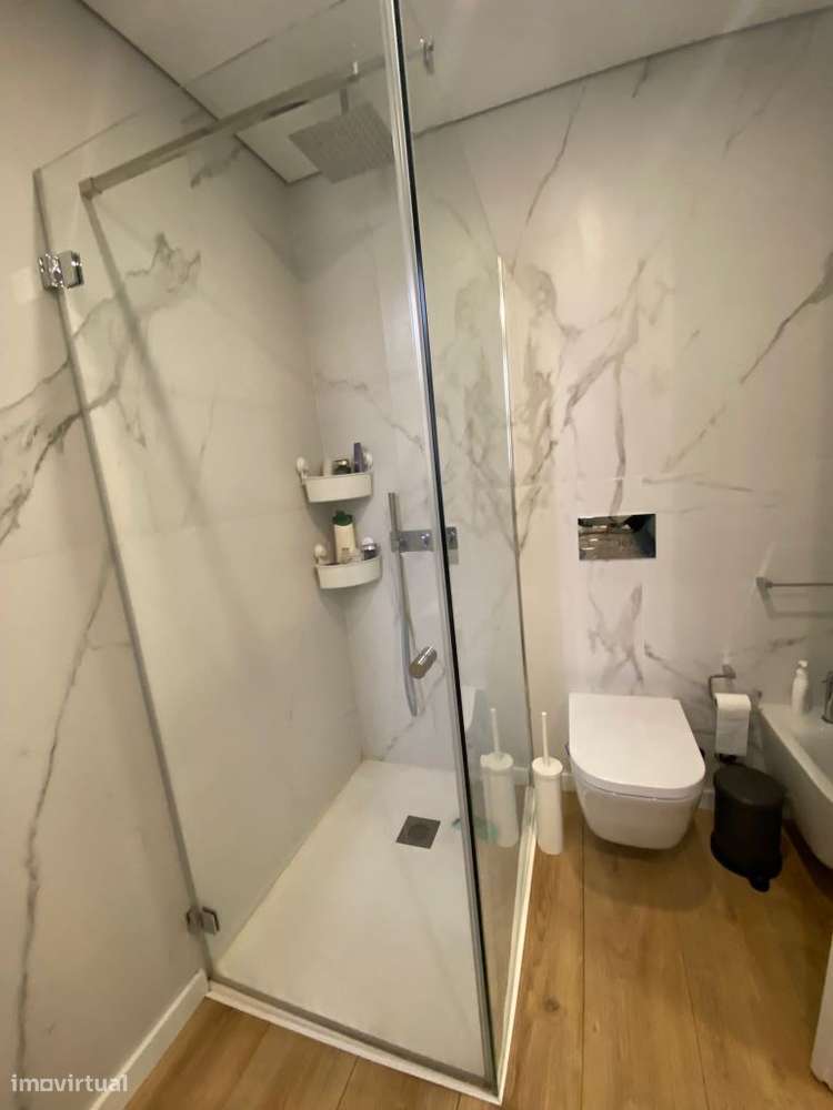 T2 alterado para t3 renovado, em frente ao mar-9