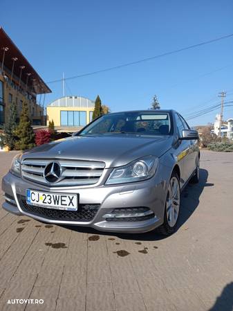 Mercedes-Benz C 200 CGI BlueEFFICIENCY - 15