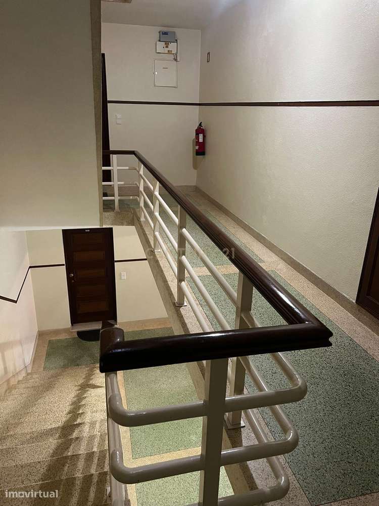 Apartamento T3 em Aguas Santas com Suite e garagem-27