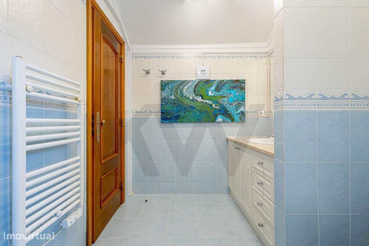 Moradia T5 com piscina junto à Quinta da Trindade / Quinta Dona Maria,-42