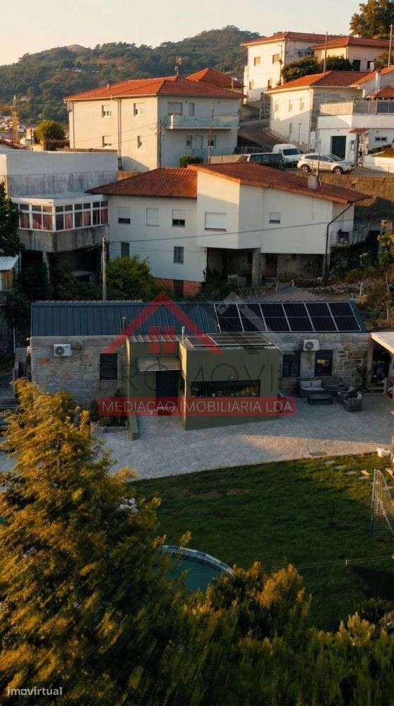 Moradia T3 Renovada S. Tomé de Negrelos Santo Tirso-16