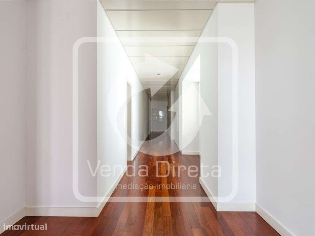 Apartamento T4 com varanda e 257 m² nas Avenidas Novas Elegância, E...-11