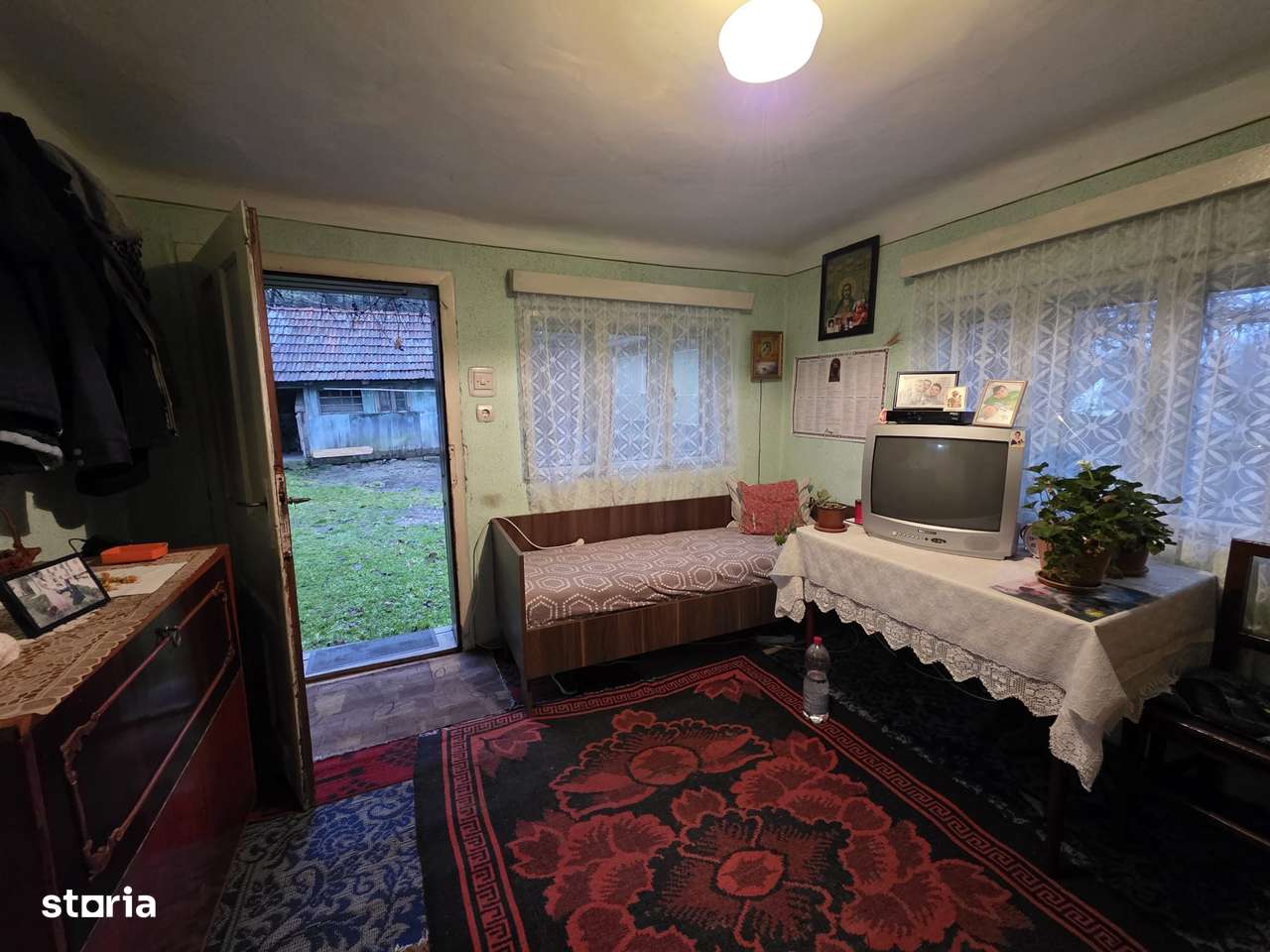 Casă tradițională în localitatea Vărmaga, județul Hunedoara-2