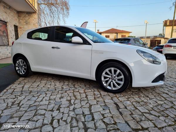 Alfa Romeo Giulietta 1.6 JTDm Distinctive 57X - 5