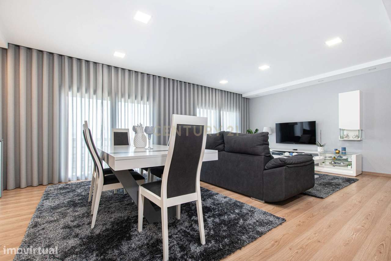 Moradia T5  Odivelas - Famões - Grande imagem: 3/41