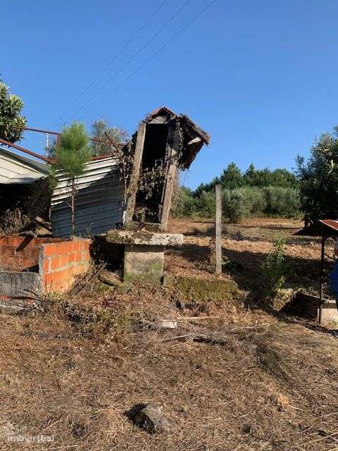 Quinta do Barreiro com 2 Casas para Recuperar-21