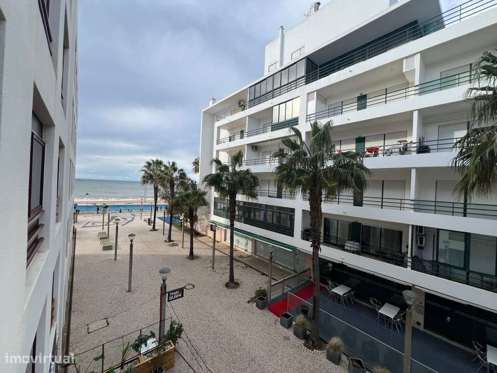 Apartamento T2 primeira linha lateral de mar em Quarteira - Oportun...-21