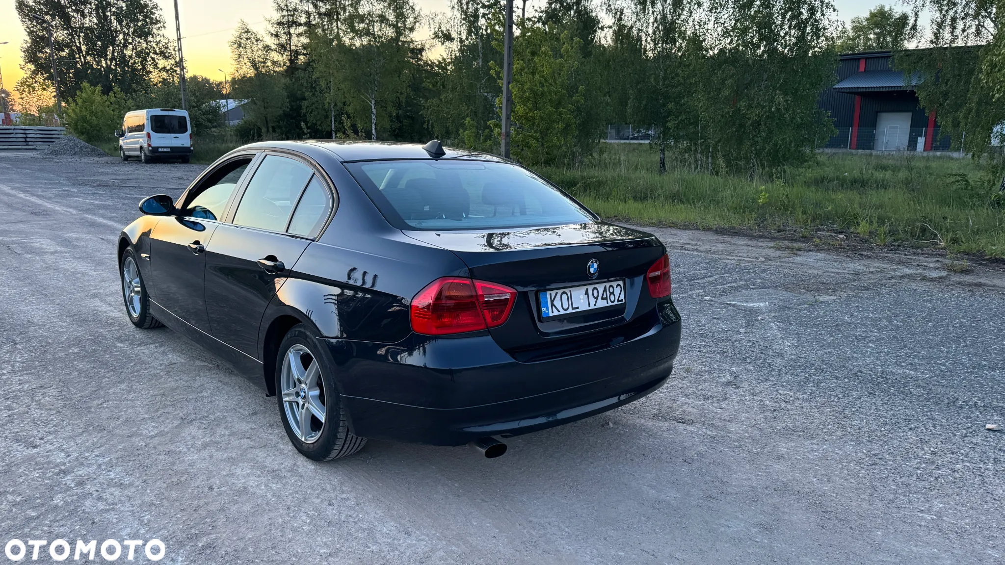 BMW Seria 3 318i - 17