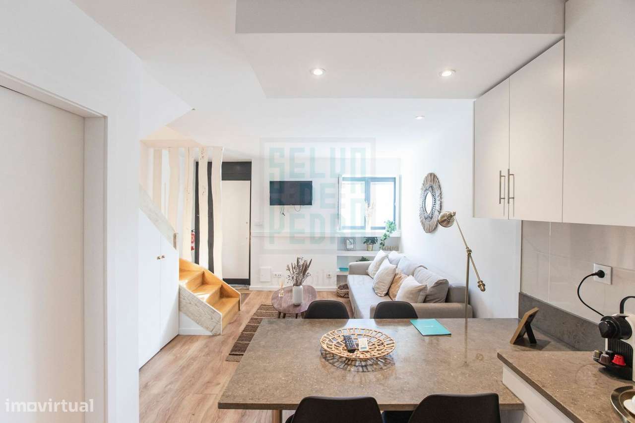 Moradia V2 mobilada e equipada para AL-7