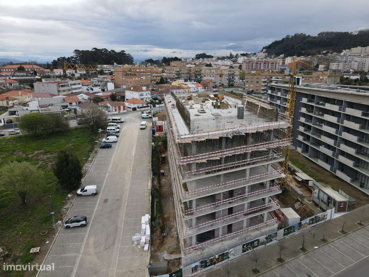 T2 Novo c/ Varanda e Lugar de Garagem em Oliveira do Douro - Grande imagem: 4/13