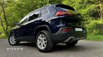 Jeep Cherokee - 7