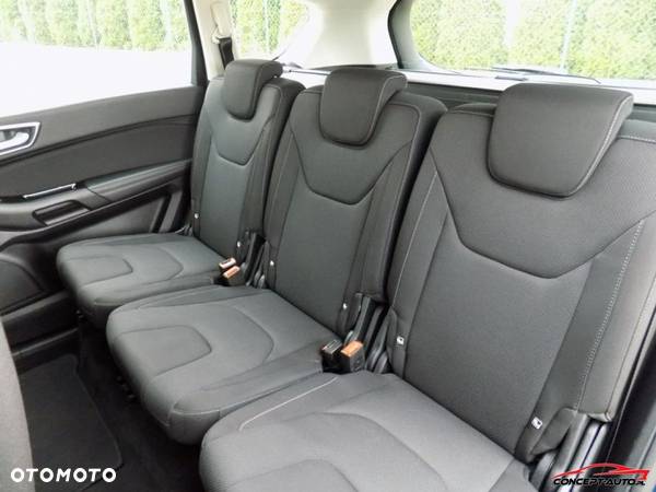 Ford S-Max - 26