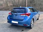 Toyota Auris 1.8 L VVT-i Hybrid Sol + - 6