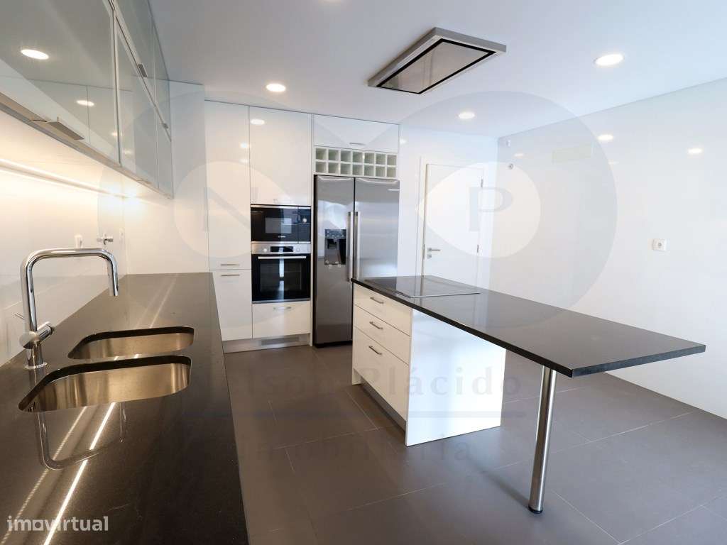 T4 CONSTRUÇÃO NOVA com terraço e garagem em Colinas do Cruzeiro - O...-6