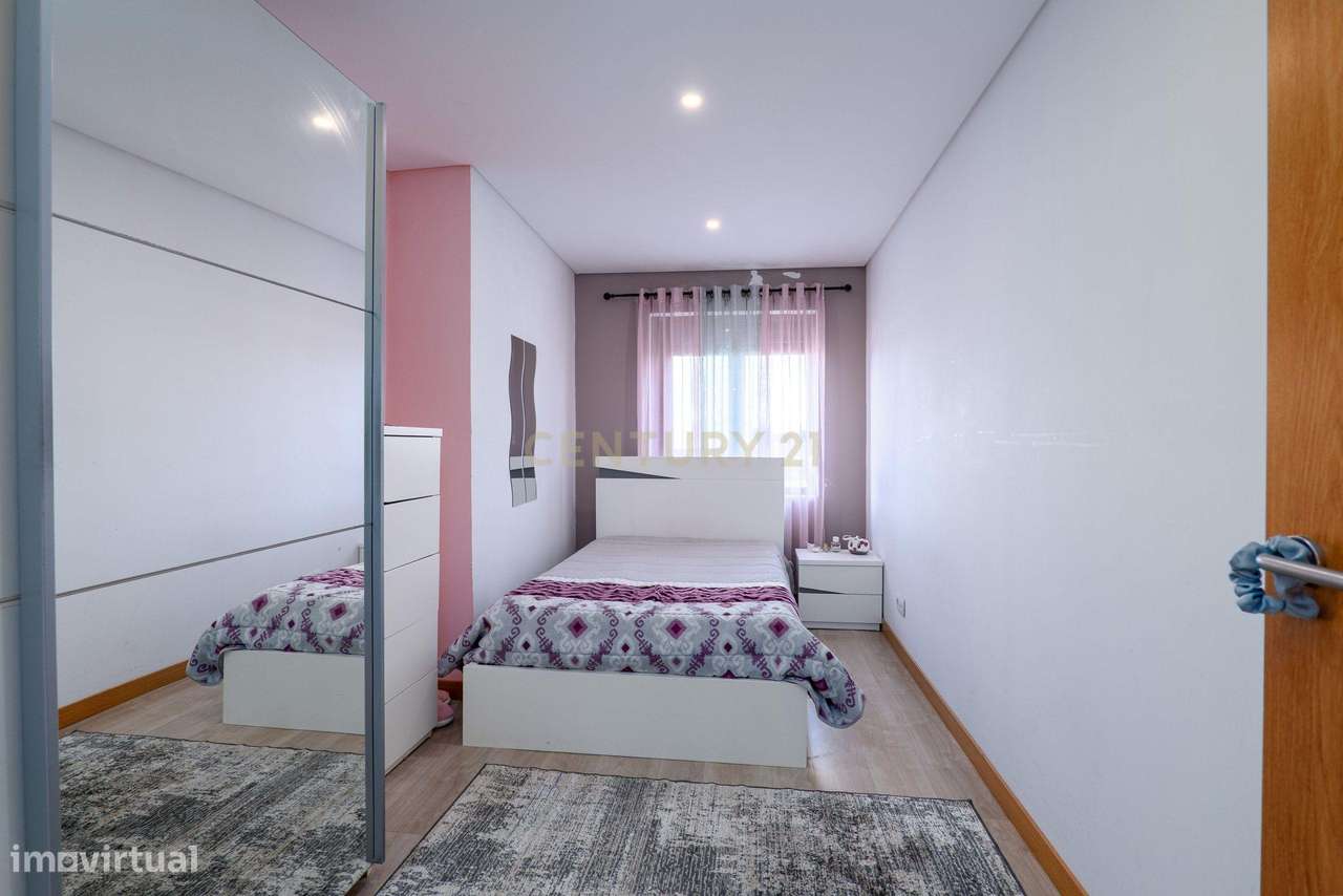 Andar Moradia T3 no Rés-do-Chão com Espaço Exterior em Águas Santas-13