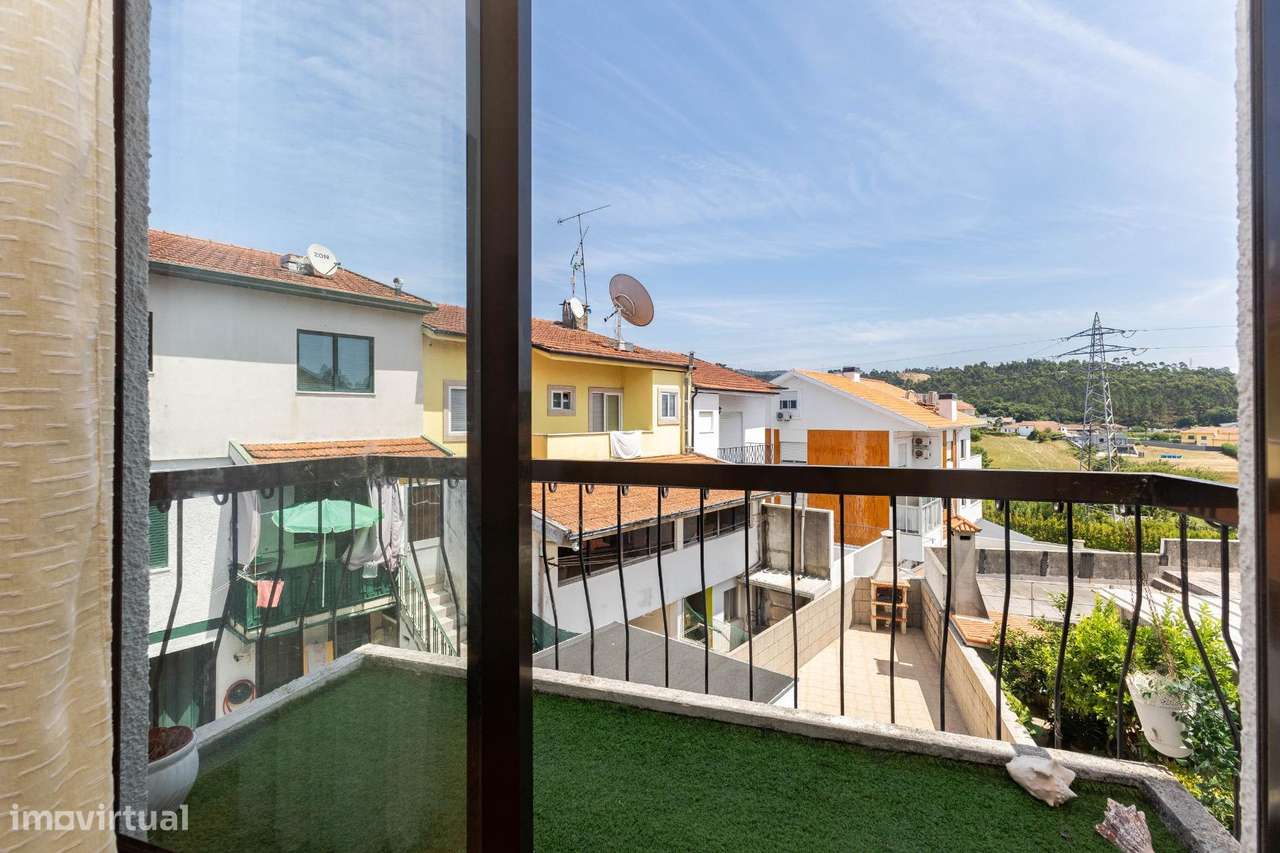 Moradia T3+1 Renovada em Fânzeres (Seixo).Garagem, Jardim e...-18