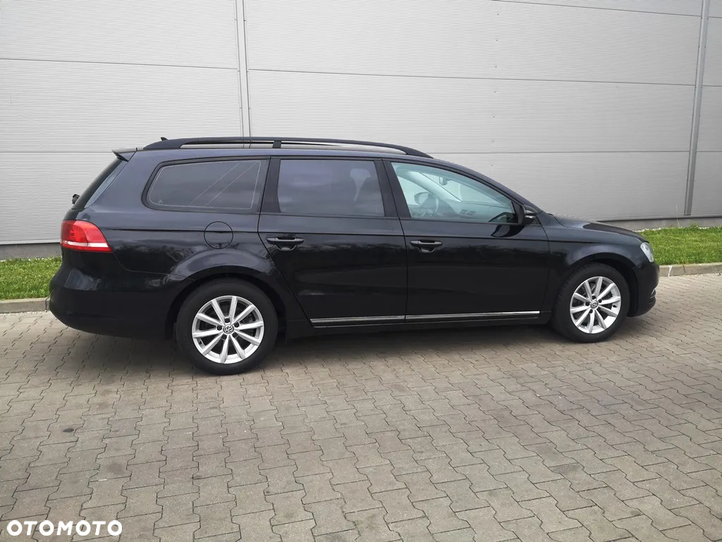 Volkswagen Passat 1.6 TDI Comfortline - 4