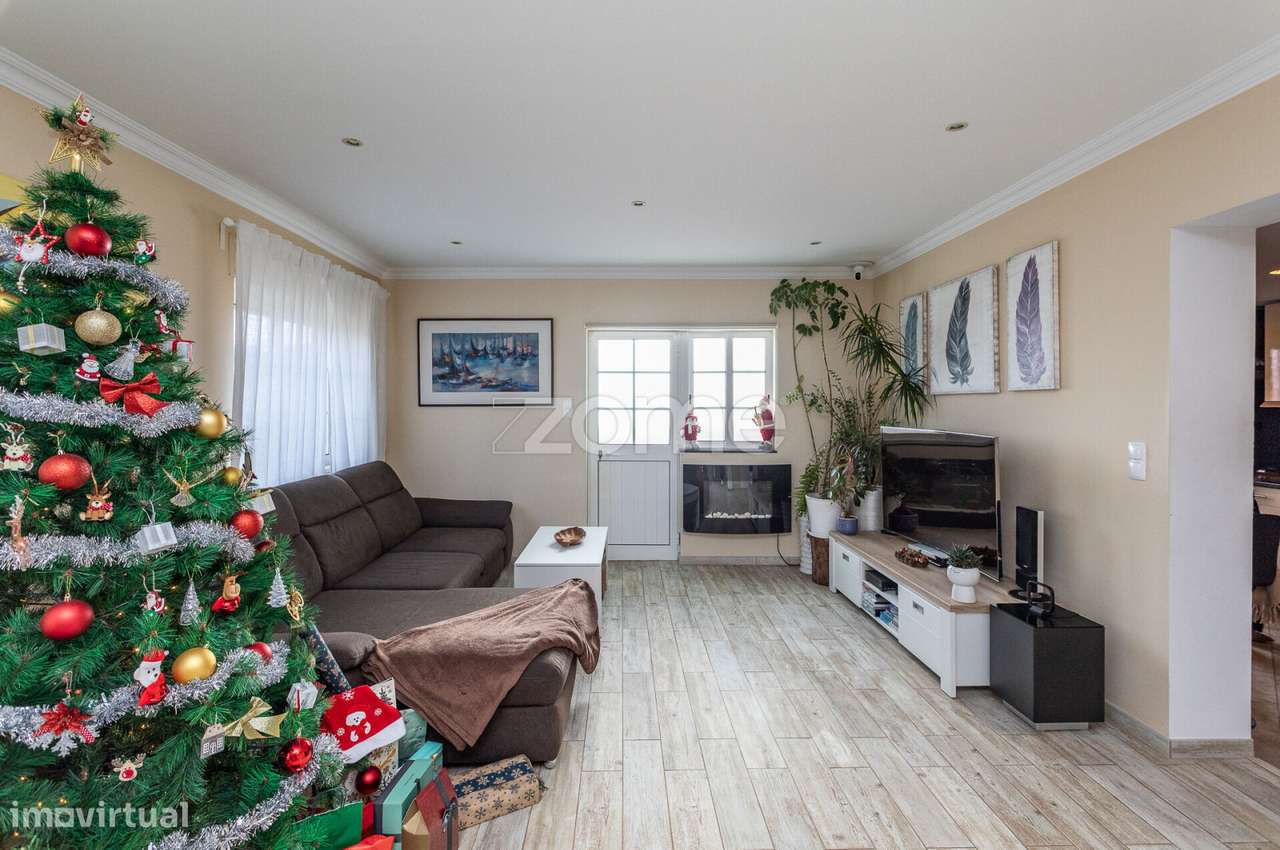 Residência familiar em venda - Grande imagem: 4/49