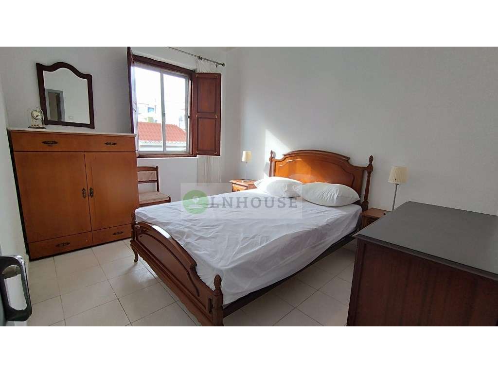 Exclusivo LNHOUSE: Prédio Inteiro / Venda Conjunta de Dois T2 no Ce...-9
