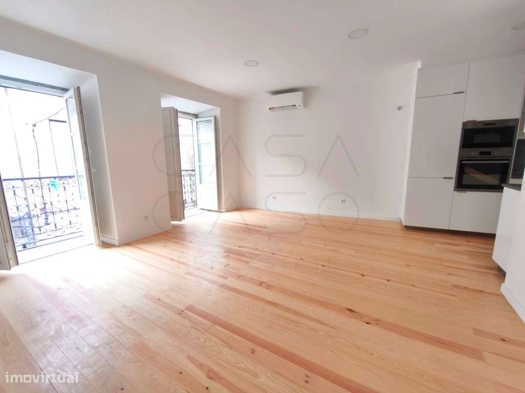 Prédio totalmente remodelado com 3 apartamentos independentes na Ba...-15