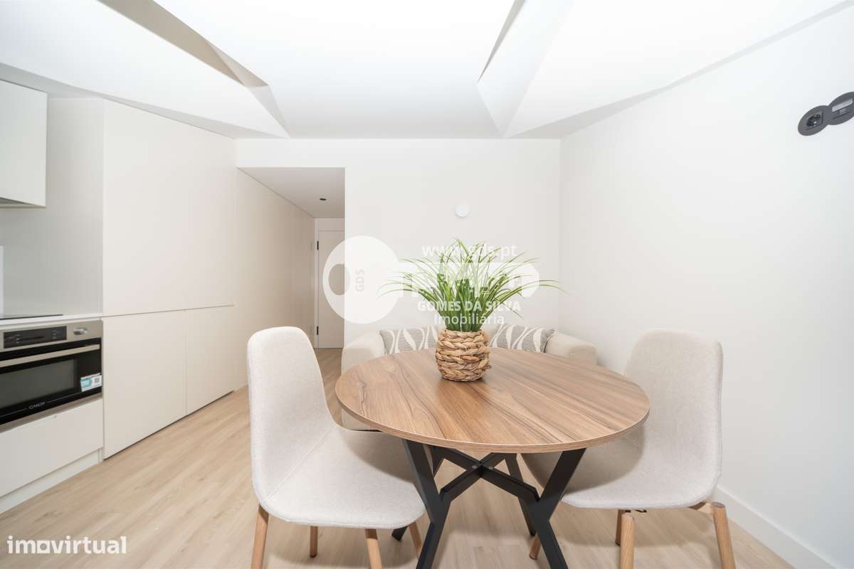 T0 Equipado e Mobilado no Centro de Braga-3