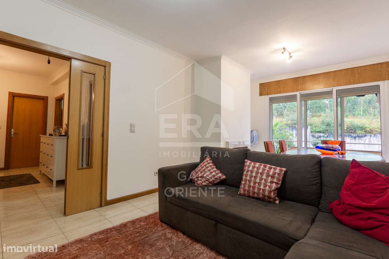 Apartamento T2+1 com Garagem em Grijó-14