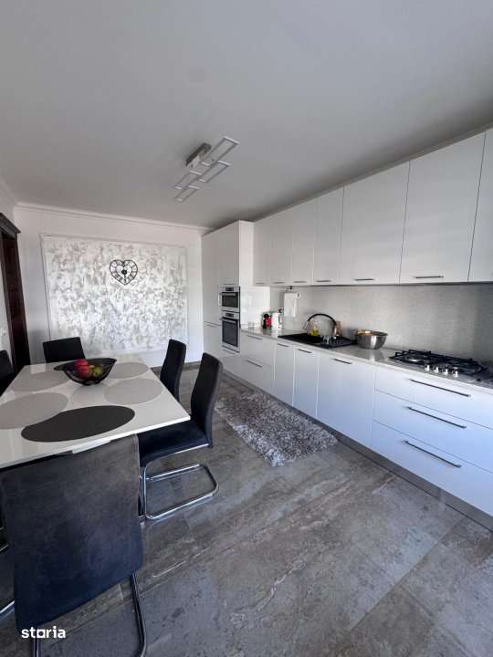 Duplex modern, mobilat si utilat complet - Imagine principală: 4/19