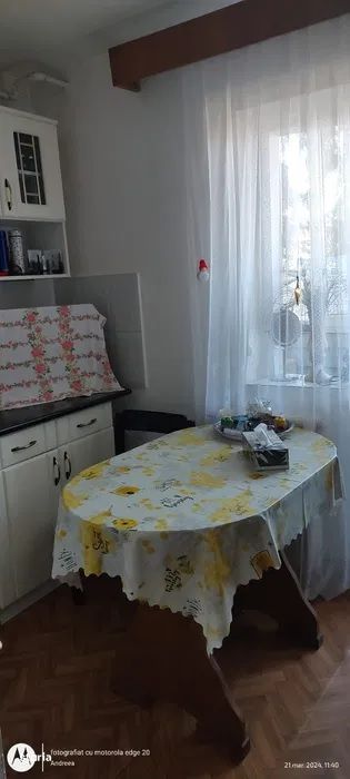 Apartament 3 camere, etajul 1, Bradet (P.I.Sima)