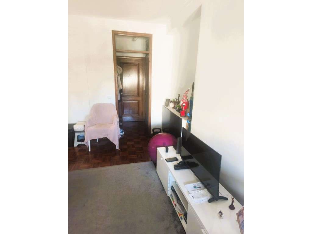 Apartamento T1 ás Antas / Praça Velasquez - Grande imagem: 3/18