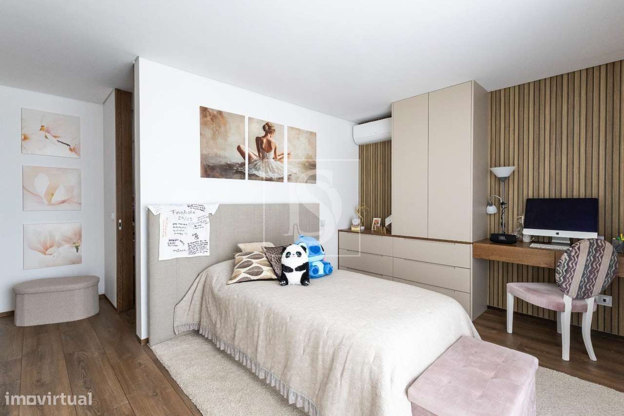 Moradia T4 de Alto Padrão à Venda – Agudela, Perafita-12