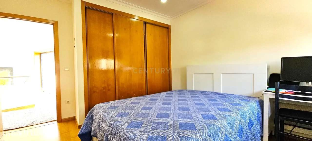 Moderna Moradia T4 com Piscina em Aldreu, Barcelos-22