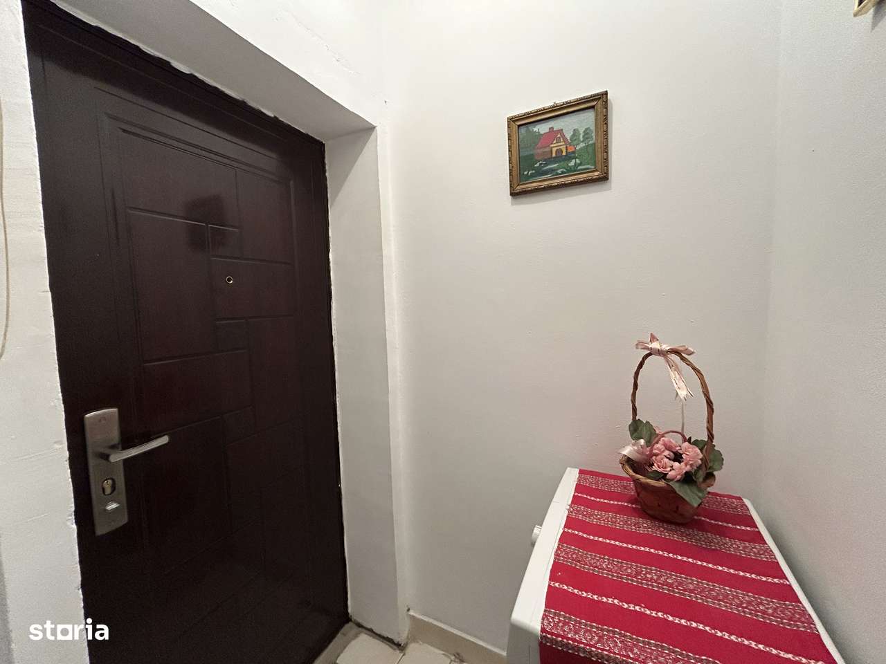 Vand apart.2 cam. in Gradiste,A.Romantei,et.3/4,renovat-10