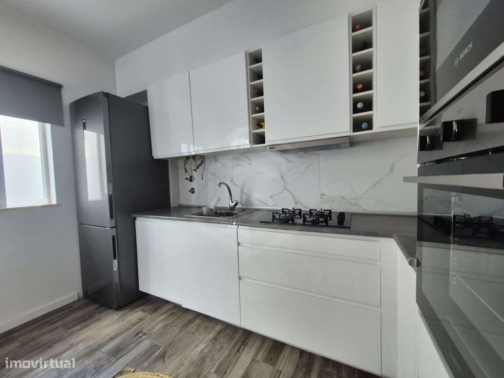 Apartamento T3 em Ferragudo, Lagoa - Grande imagem: 4/23