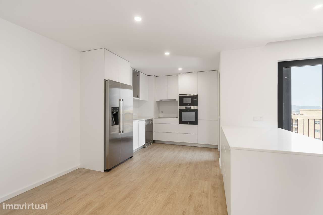 Exclusivo T3 Novo no Último Piso | 196 m² | Duas Frentes-14