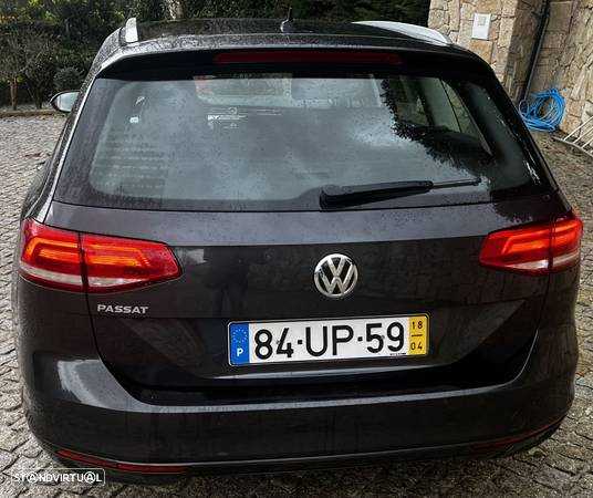 VW Passat Variant 1.6 TDI Confortline DSG - 5