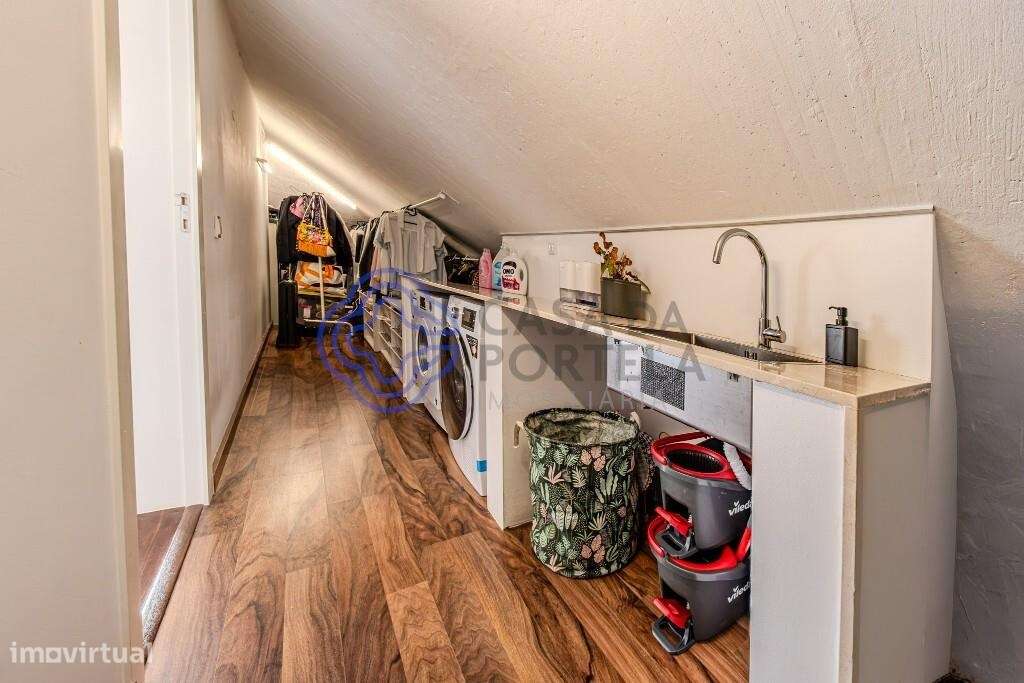 Apartamento Duplex T5 de Luxo com Terraço, Piscina e Garagem – Estoril-44