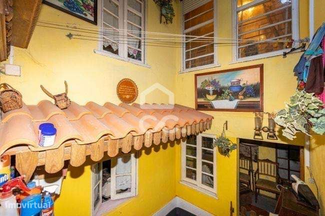 Moradia T6 na Praça Velásquez - Porto-13