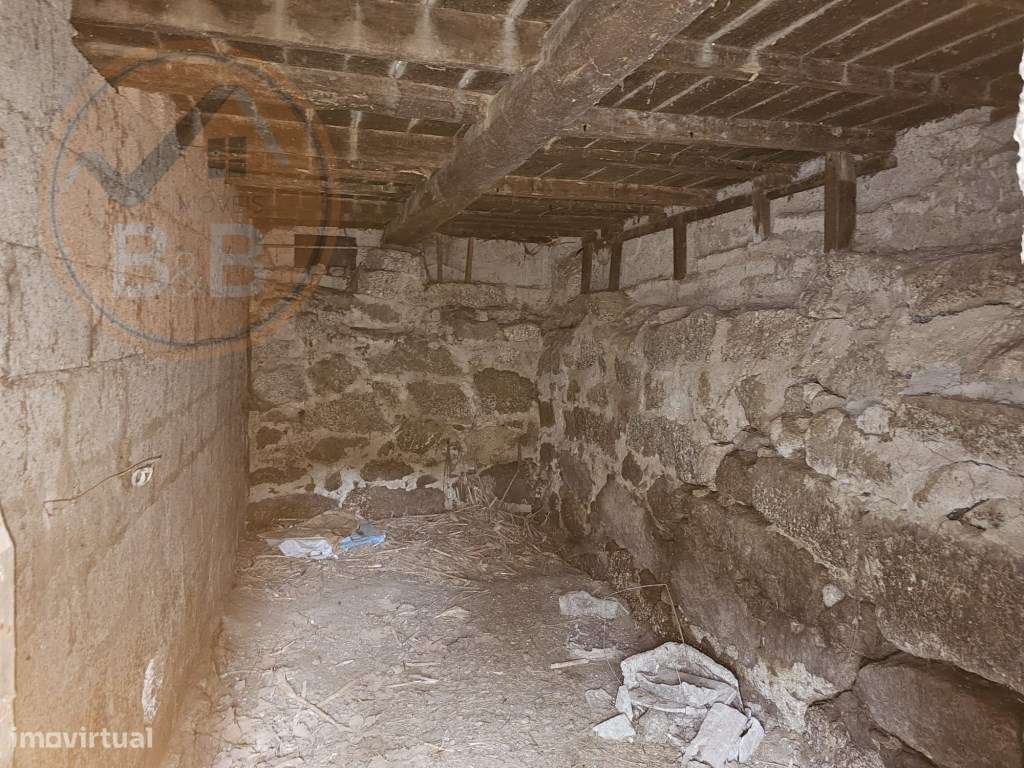 Quintinha próxima a área de lazer e rio de Sta Senhorinha (Basto), ...-18