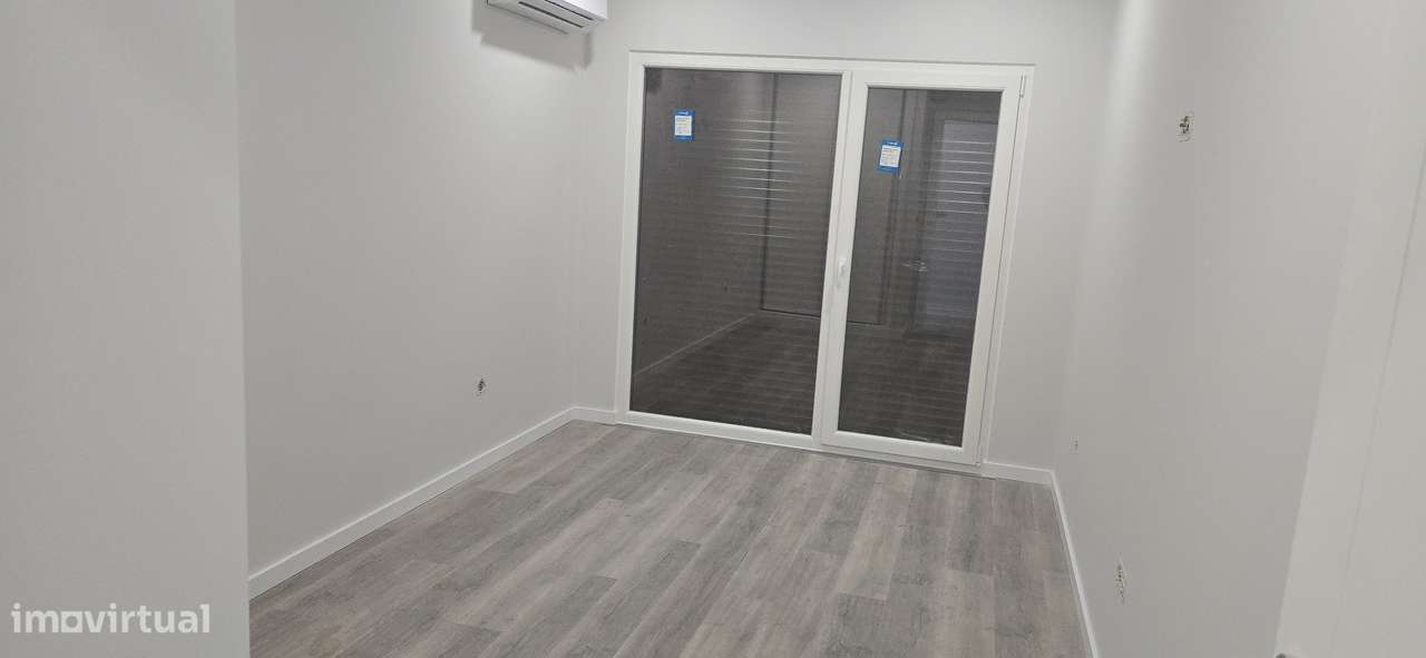 Moradia nova em construção.-8