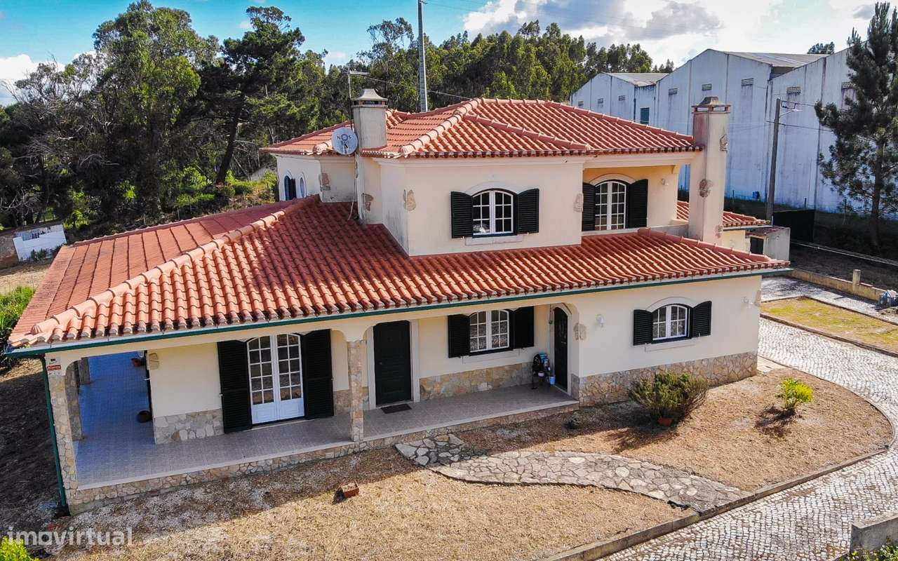 Moradia T4 isolada com logradouro de 2.200m² - Grande imagem: 5/38