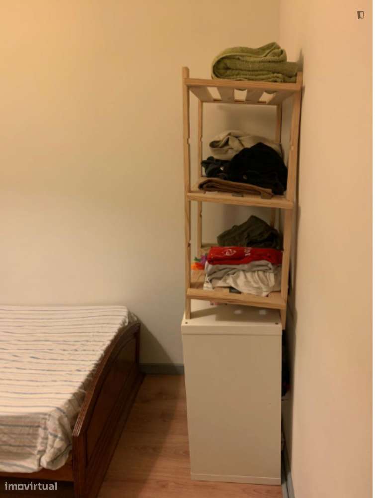 Quarto - localizado em  Coimbra - Grande imagem: 5/10