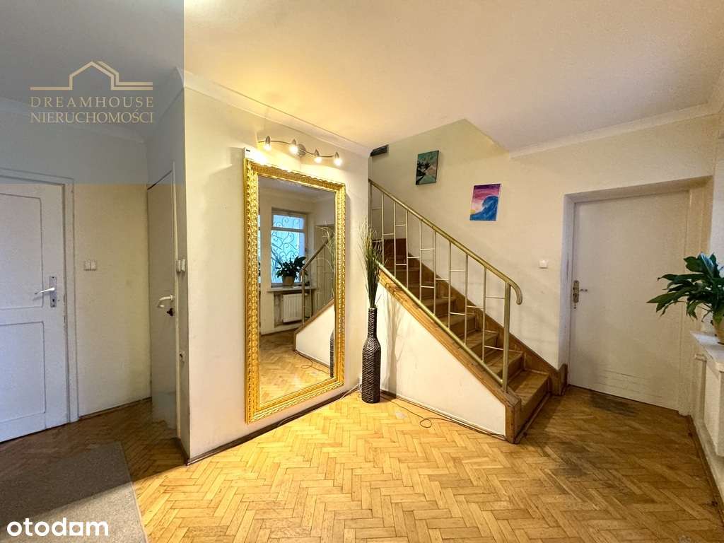 Dom z potencjałem dla rodziny lub biznesu-13