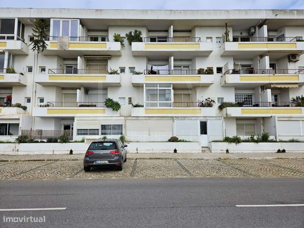 APARTAMENTO T1 EM CARCAVELOS COM VISTA MAR 1ª LINHA A 200m DA PRAIA-43