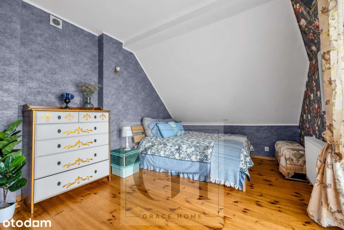 Dom rodzinny z dużym potencjałem inwestycyjnym.-12